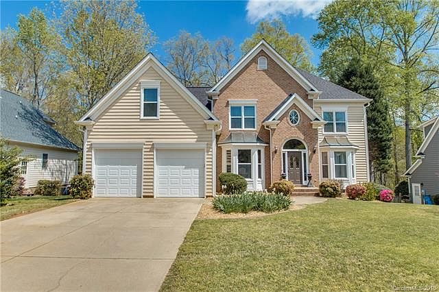 1st image of 131 Riverwood Dr