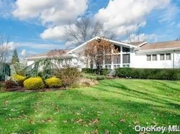 1 Astro Place, Dix Hills, NY 11746