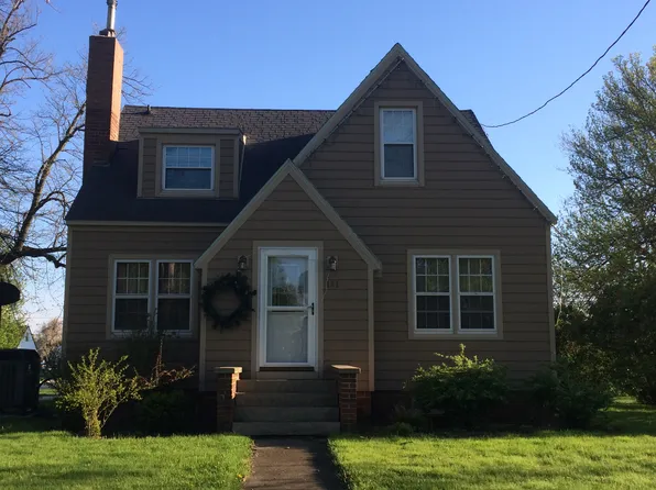 101 4th St W, West Bend, IA 50597