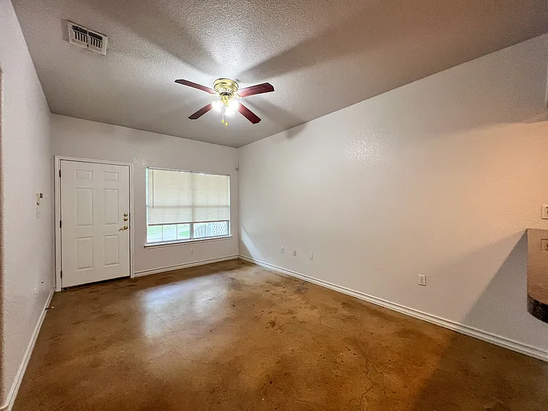 1080 Rainbow Dr #3 — Photo 10