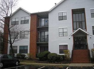 23 Malvern Way, Edison, NJ 08817