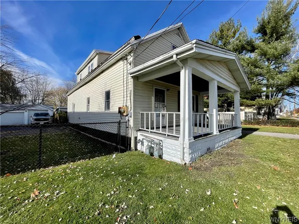 148 Rossler Ave, Cheektowaga, NY 14206