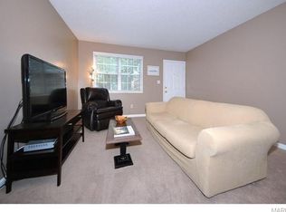 1546 High School Dr, Saint Louis, MO 63144