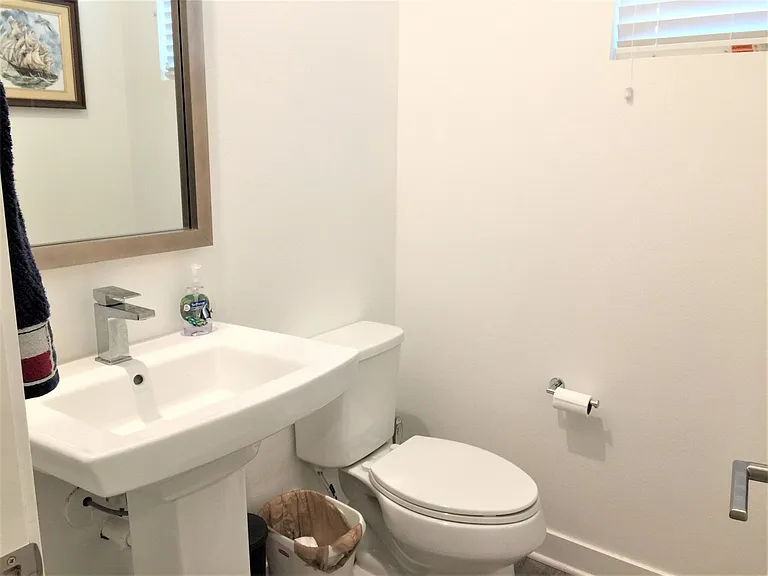 752 Shoreline Rd — Photo 8
