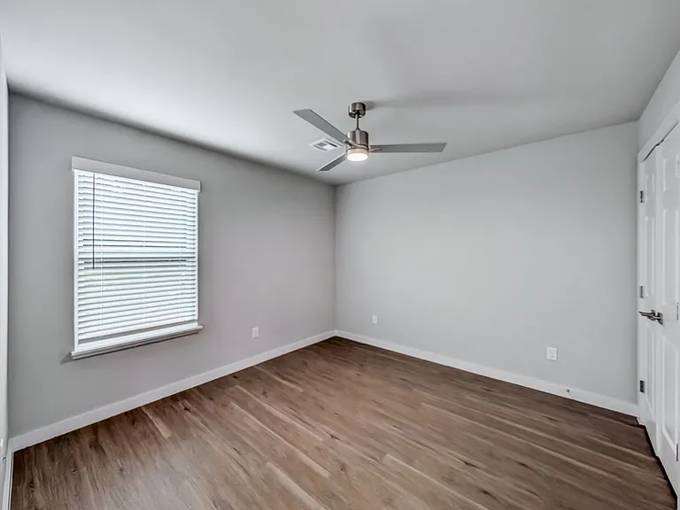 6502 NW Kathleen St — Photo 11
