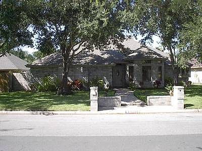 1st image of 420 Kiwi St