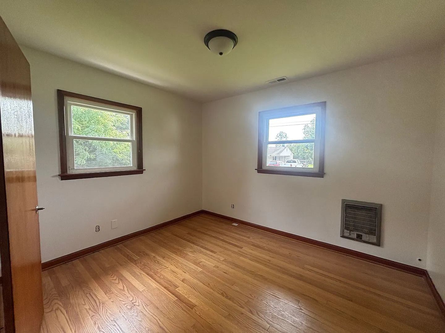 Perfectly Laid-Out Home in a Great Neighborhood — Photo 4
