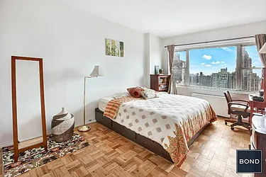 Rented by Bond New York