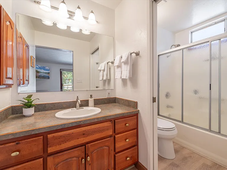 925 Woodside Dr — Photo 18