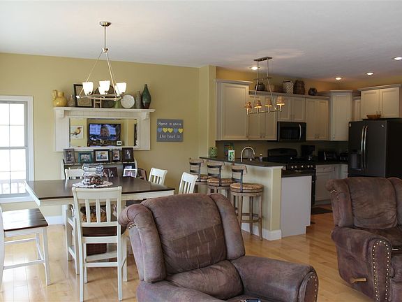 4th image of 12360 Bridgeview Dr