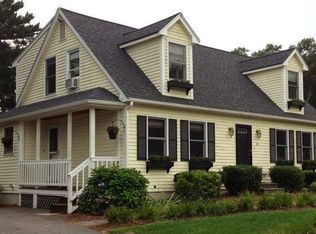 40 Caesar Chelor Dr, Wrentham, MA 02093