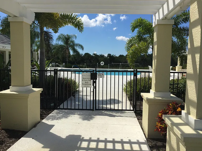 1614 White Breeze Cv — Photo 26