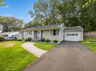34 Birch Ln, Naugatuck, CT 06770
