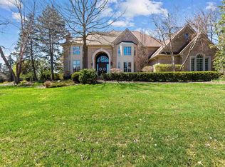 5714 Carrollton Ct, Rochester, MI 48306