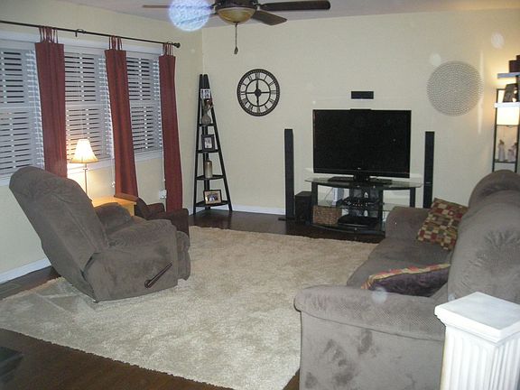 2nd image of 63 Denbigh Blvd