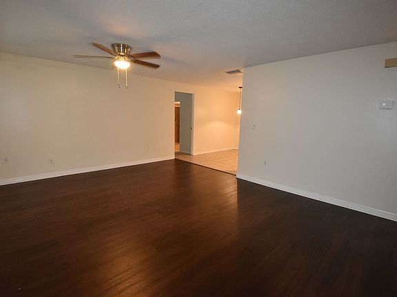 3rd image of 4104 Linwood St