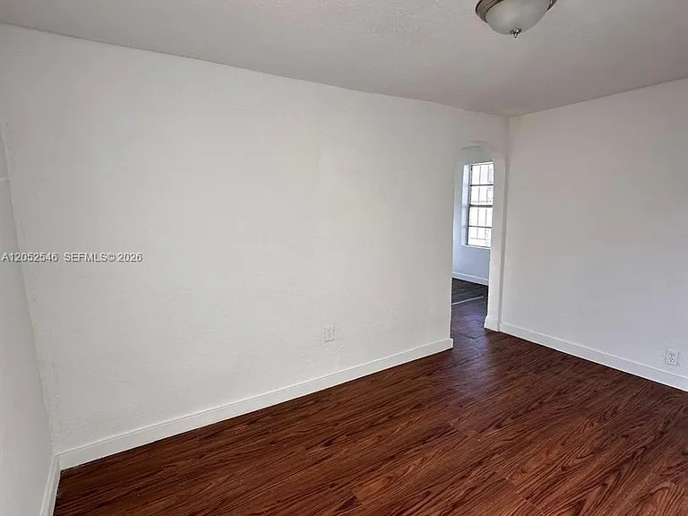 3660 NW 20th Ave #4 — Photo 2