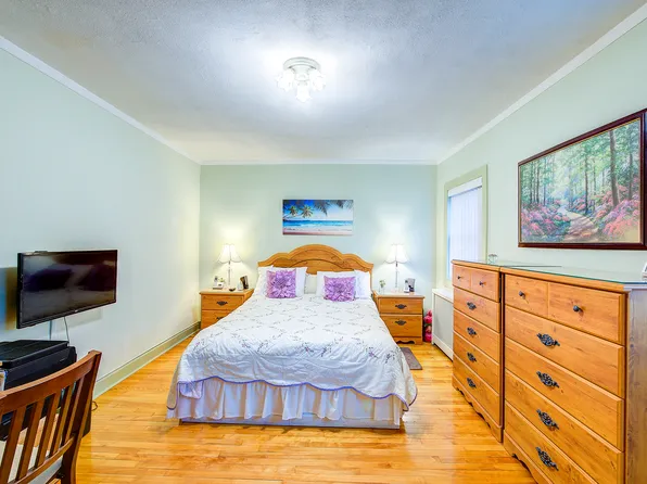 196-57 69th Avenue image 14 of 17