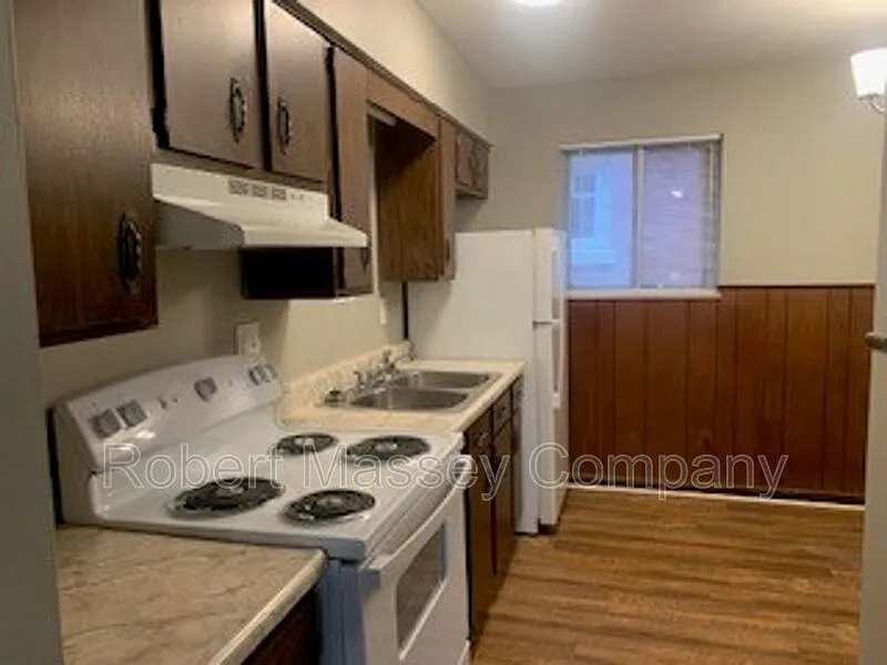 Studio, 1.0 bath, 500 sqft, $850 — Photo 4