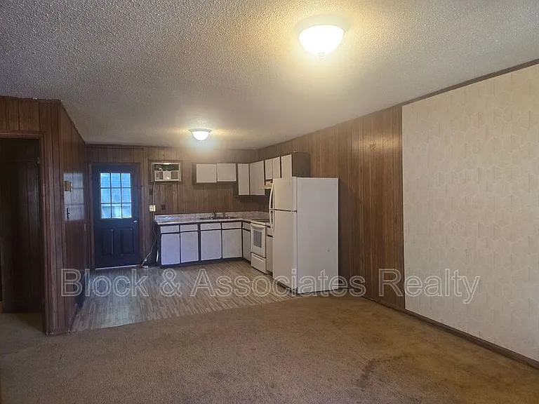 106 Thomas St #A — Photo 5