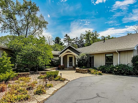 2nd image of 7 Cherrywood Ln