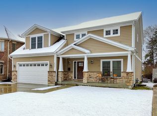 9332 Sayre Ave, Morton Grove, IL 60053