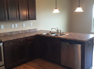 367 Red Crest Dr, Shepherdsville, KY 40165