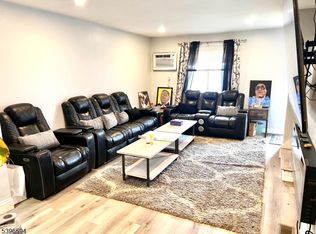 27 Melmore Gdns, East Orange City, NJ 07017