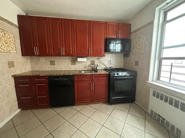 36 Dahill Road image 14 of 15