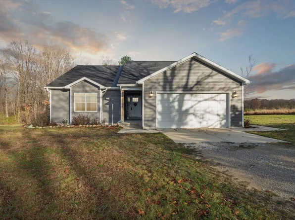 17742 Eisenhower Rd, Morley, MI 49336