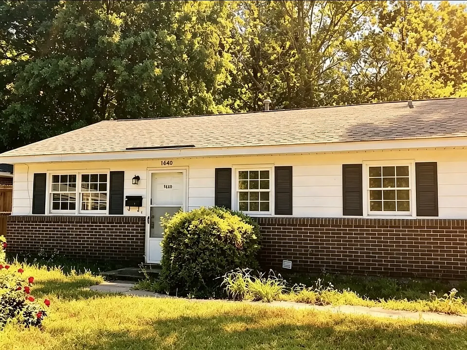 1640 Champion St