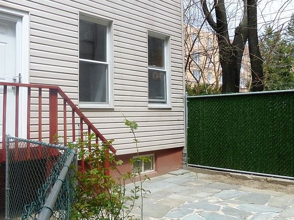 3rd image of 89 Eagle St APT 1RH