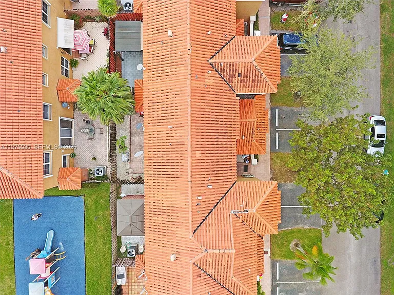 8451 NW 138th St — Photo 21