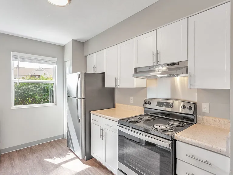 Newly renovated kitchen at Arbor Crossings Apartments in Muskegon, MI