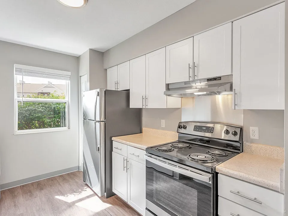Newly renovated kitchen at Arbor Crossings Apartments in Muskegon, MI