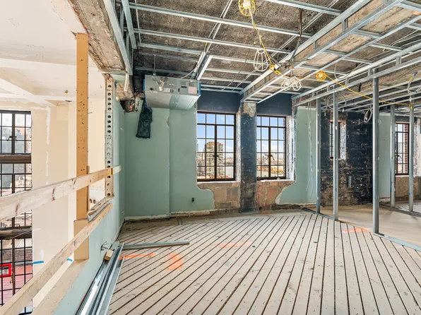 5 Tudor City Place image 13 of 23