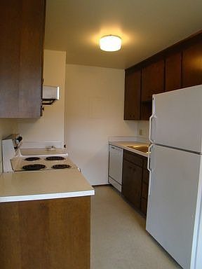 4th image of 2037 Franklin Ave E APT 201