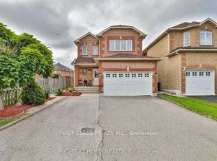 15 Avenida St, Markham, ON L3S4J4