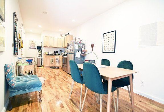 2nd image of 84 Newell St APT 2R