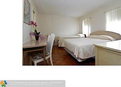 4th image of 4629 Poinciana St APT 417