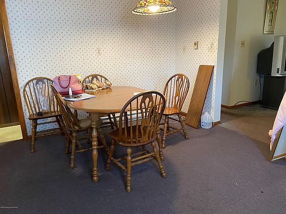 4th image of 117 Park Dr
