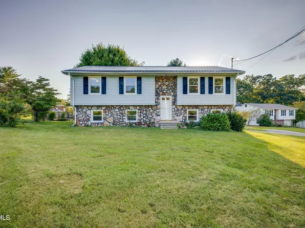 101 Popular Grove Rd, Elizabethton, TN 37643