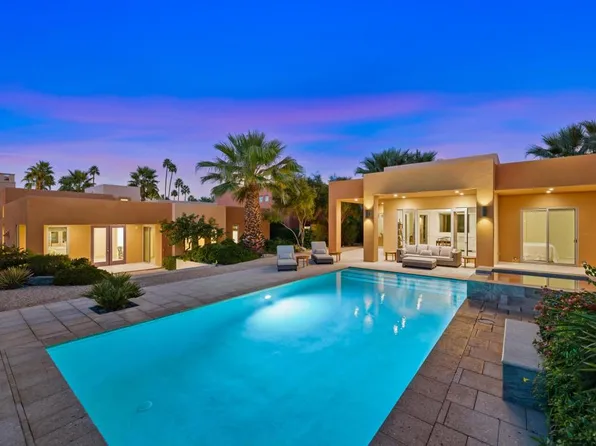 2923 Candlelight Ln, Palm Springs, CA 92264