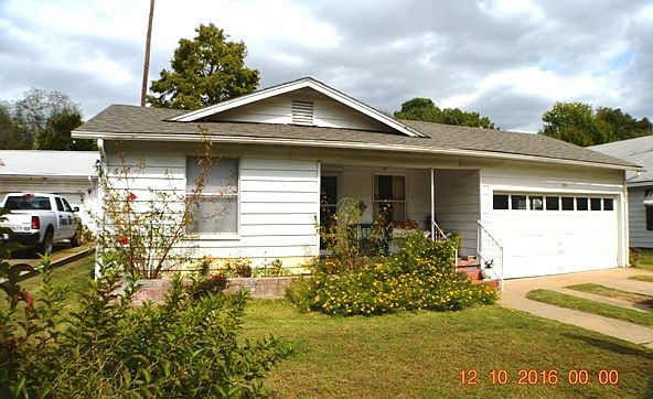 1st image of 810 W Wilson Ave