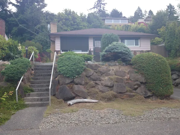 3240 31st Ave W, Seattle, WA 98199