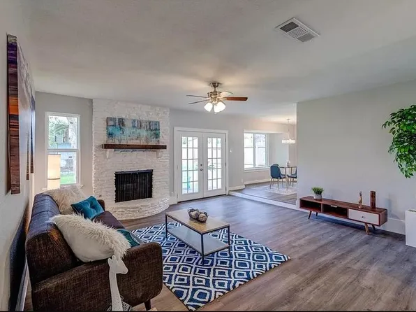10100 Oak Hollow Cir, Austin, TX 78758