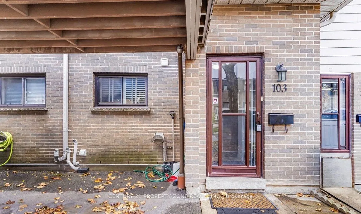3 bed, $2,400 — Photo 2