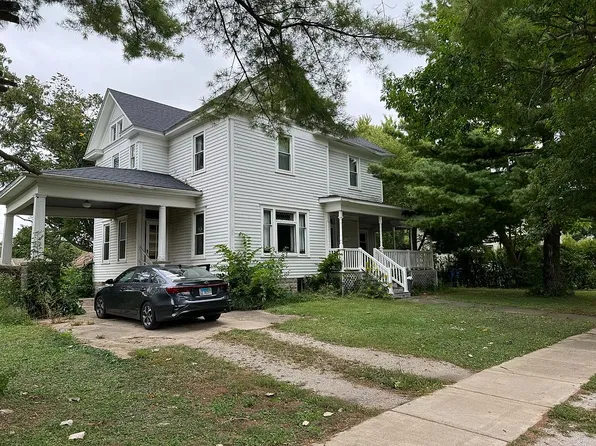 114 E 4th St, Gridley, IL 61744
