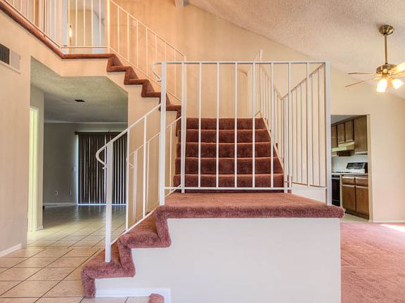 3rd image of 6855 Ginger Ln