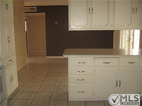 5th image of 3003 Cork Dr